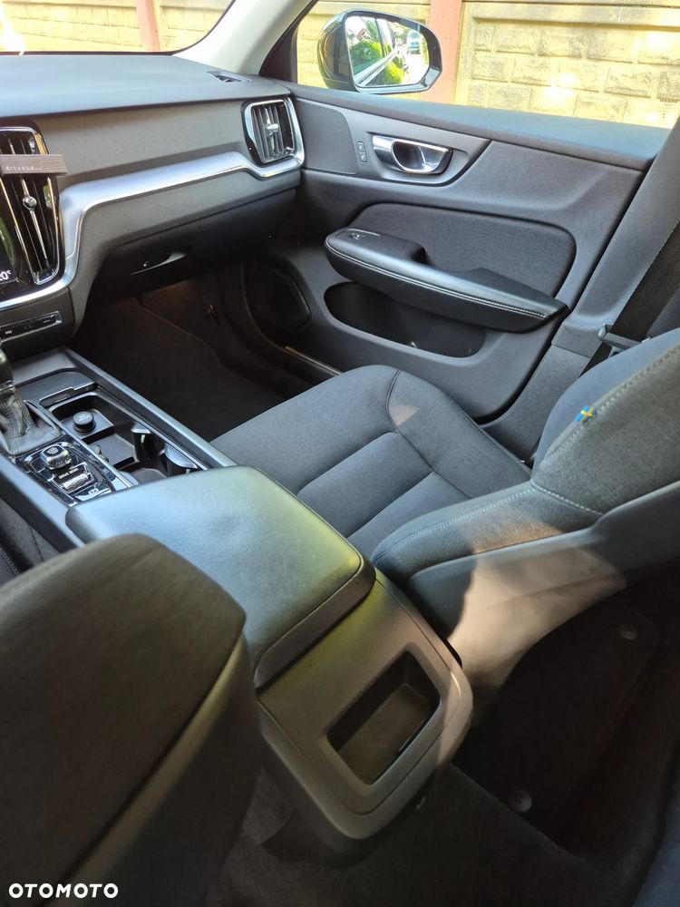 Volvo V60 2018 photo 5