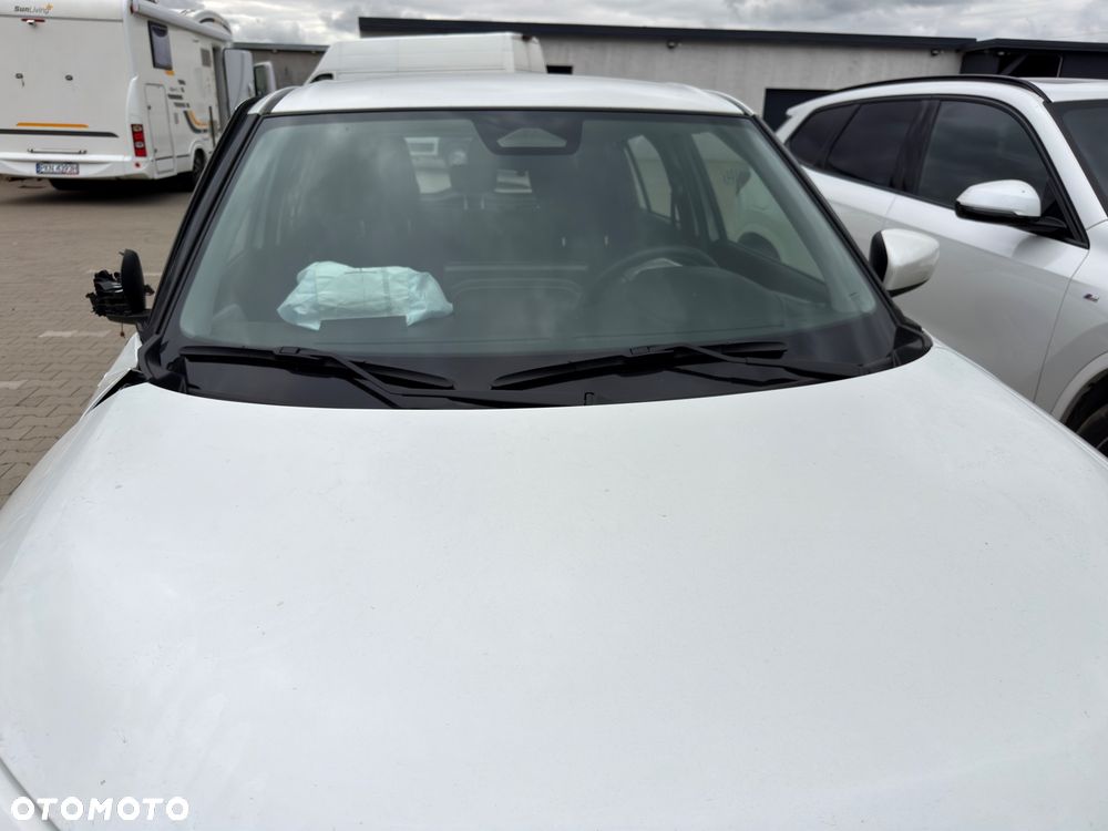 Suzuki Swift 1.2 Premium - 4