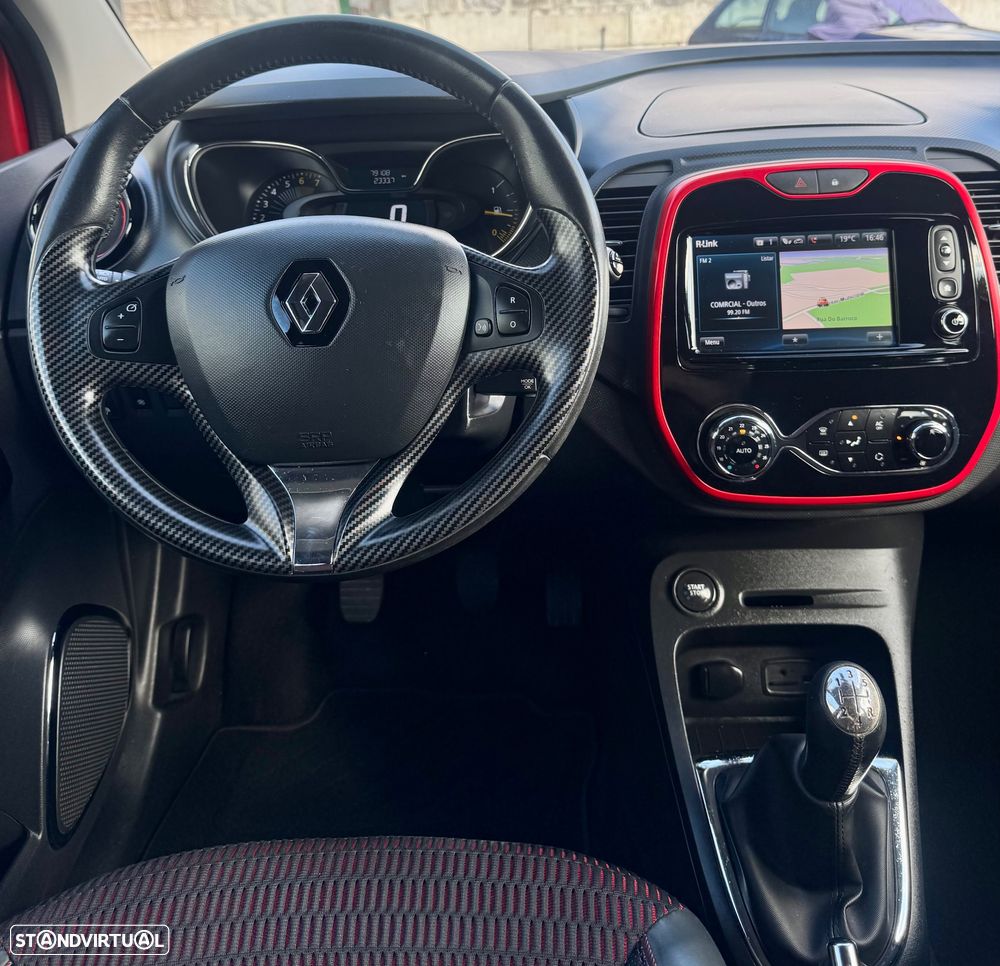 Renault Captur 0.9 TCE Helly Hansen - 23