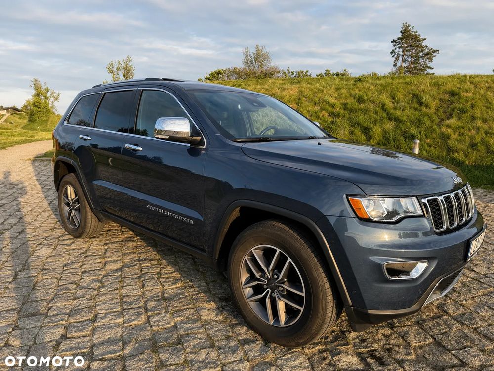 Jeep Grand Cherokee - 4