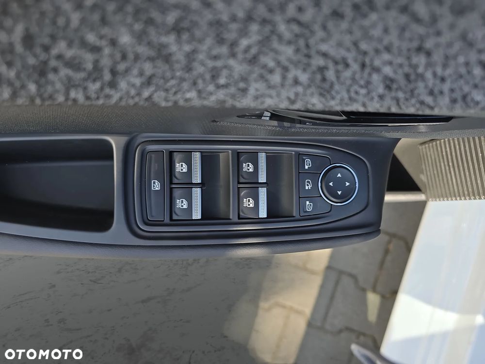 Renault Clio 1.8 E-TECH Full Hybrid 160 Techno - 13
