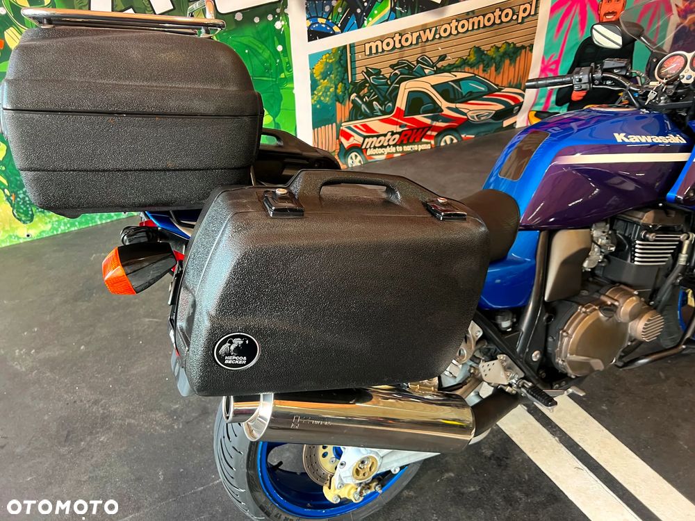 Kawasaki ZRX - 12