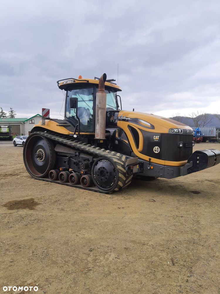 Challenger Cat MT 865C - 1