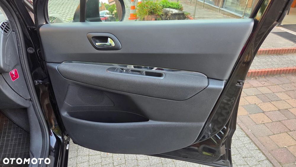 Peugeot 5008 - 34