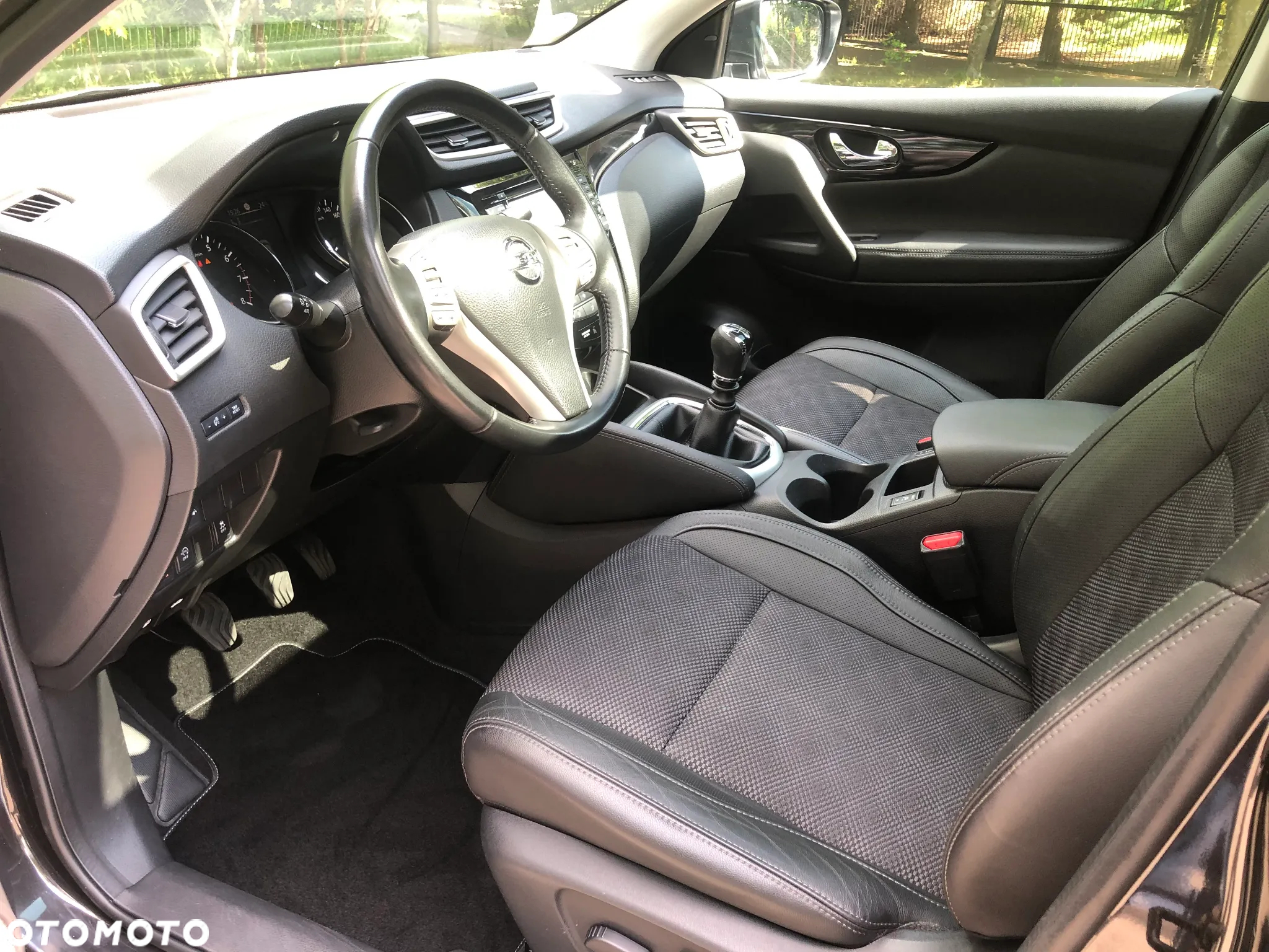 Nissan Qashqai 1.6 DIG-T Tekna+ - 12