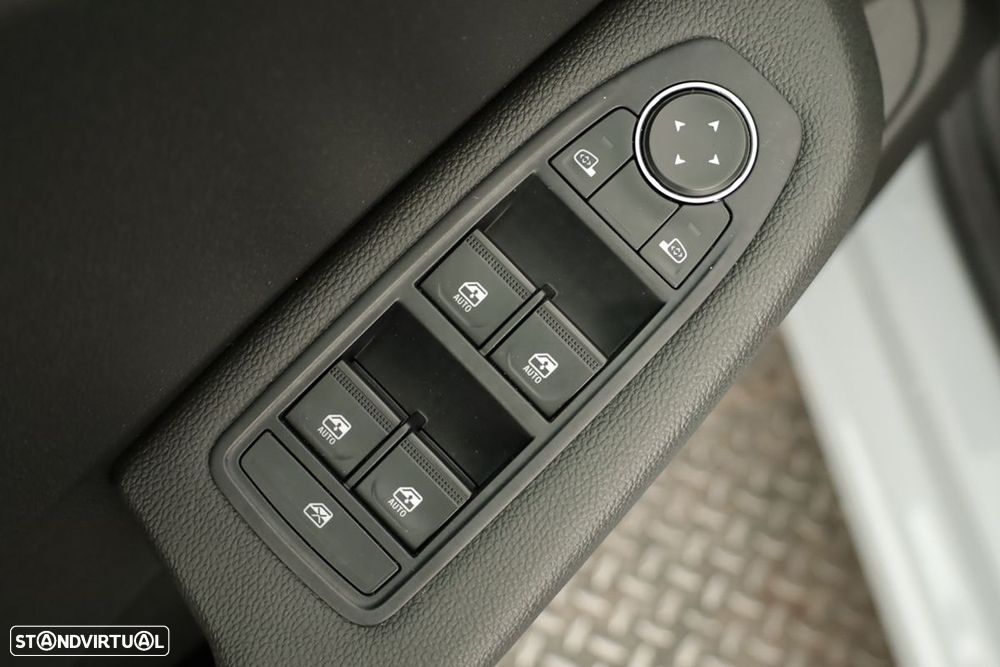 Renault Clio 1.0 TCe Evolution Bi-Fuel - 21