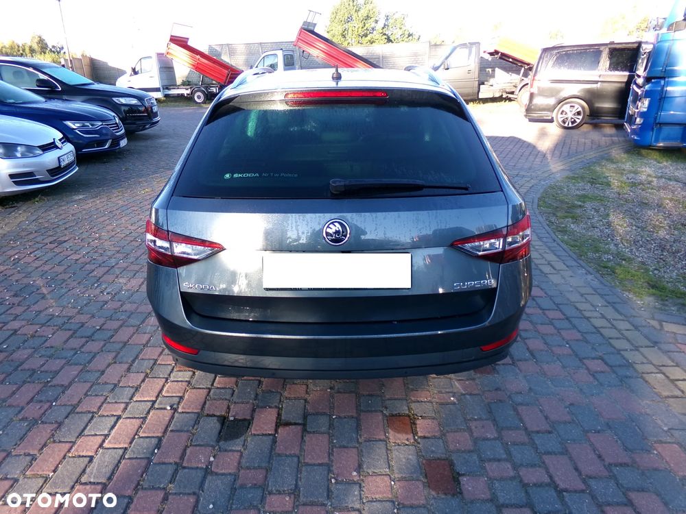 Skoda Superb 2.0 TDI L&K DSG7 - 4