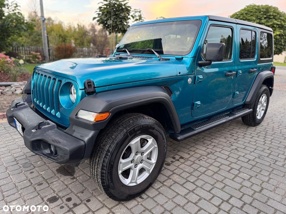 Jeep Wrangler - 1