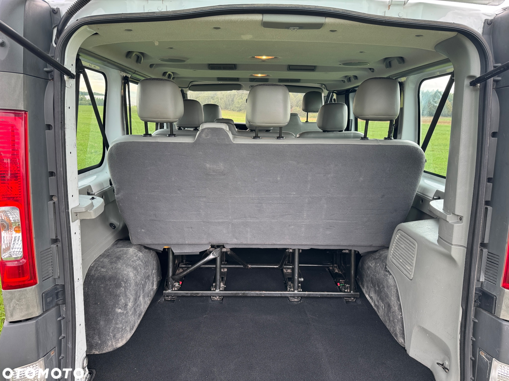 Opel Vivaro Tour Elegance L1H1 - 28