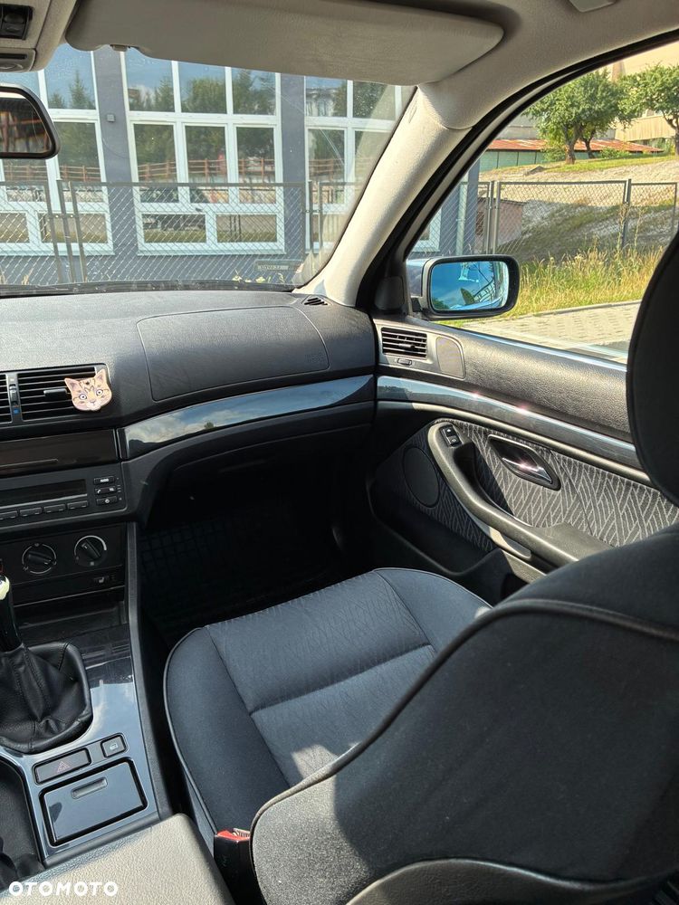 BMW Seria 5 525i - 15
