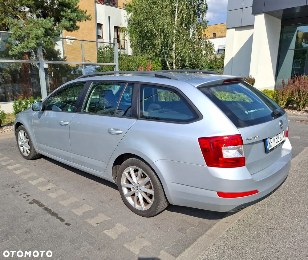 Skoda Octavia 2.0 TDI Style DSG - 3