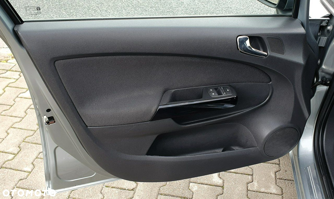 Opel Corsa - 22