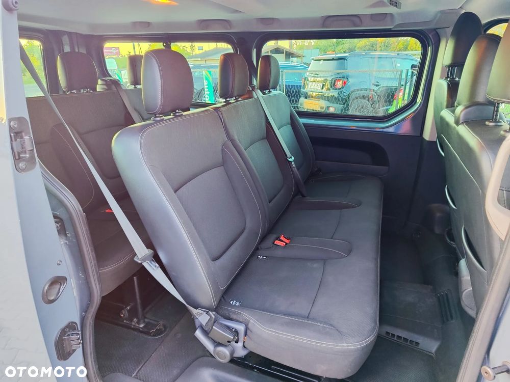 Renault Trafic Grand 2.0 dCi - 13
