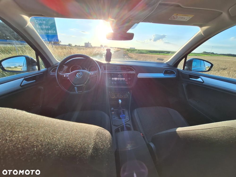 Volkswagen Tiguan - 17