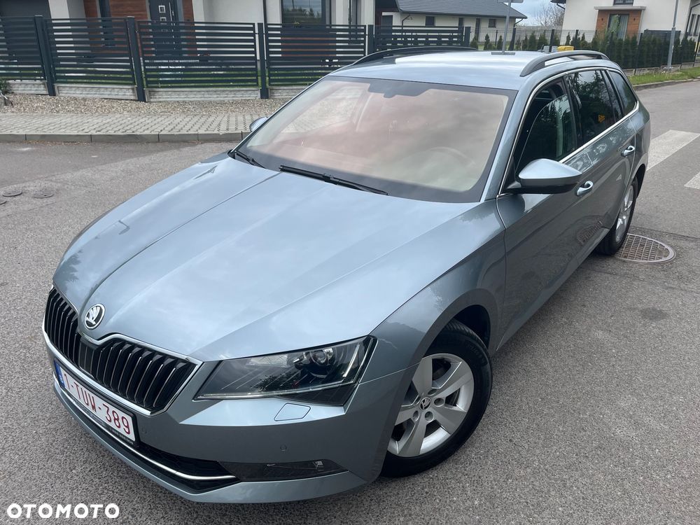 Skoda Superb 2.0 TDI DSG Style - 2