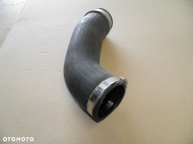 WĄŻ RURA INTERCOOLERA VW T5 2.0TDI 7E0145941 - 5