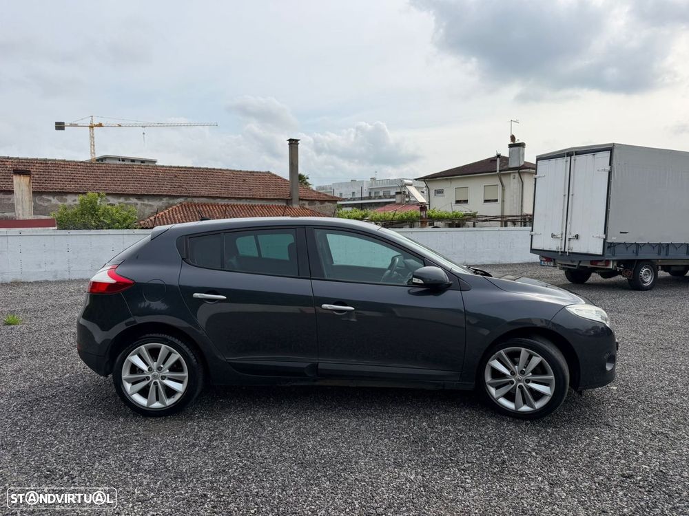 Renault Mégane 1.5 dCi Dynamique S - 12