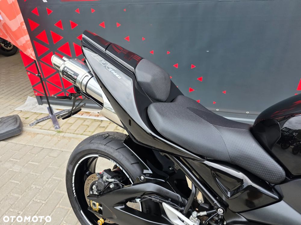 Suzuki GSX - 18
