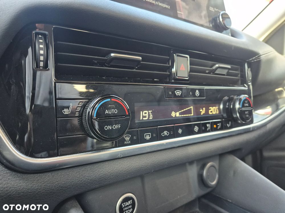 Nissan Qashqai 1.3 DIG-T MHEV N-Connecta Xtronic - 18