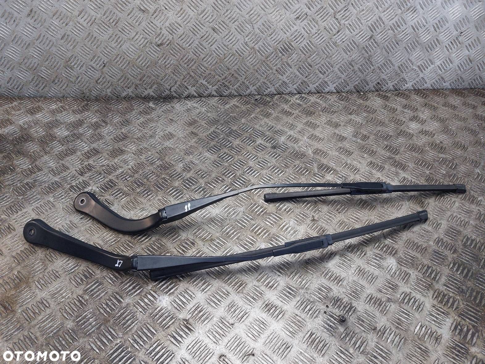 RAMIĘ WYCIERACZKI LEWY + PRAWY PRZÓD BMW E90 2.0 D 7253386 7253397 - 1