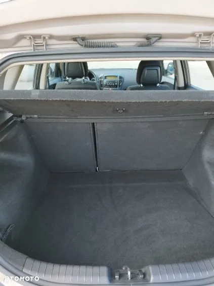 Kia Ceed Cee'd 1.6 Comfort + - 7