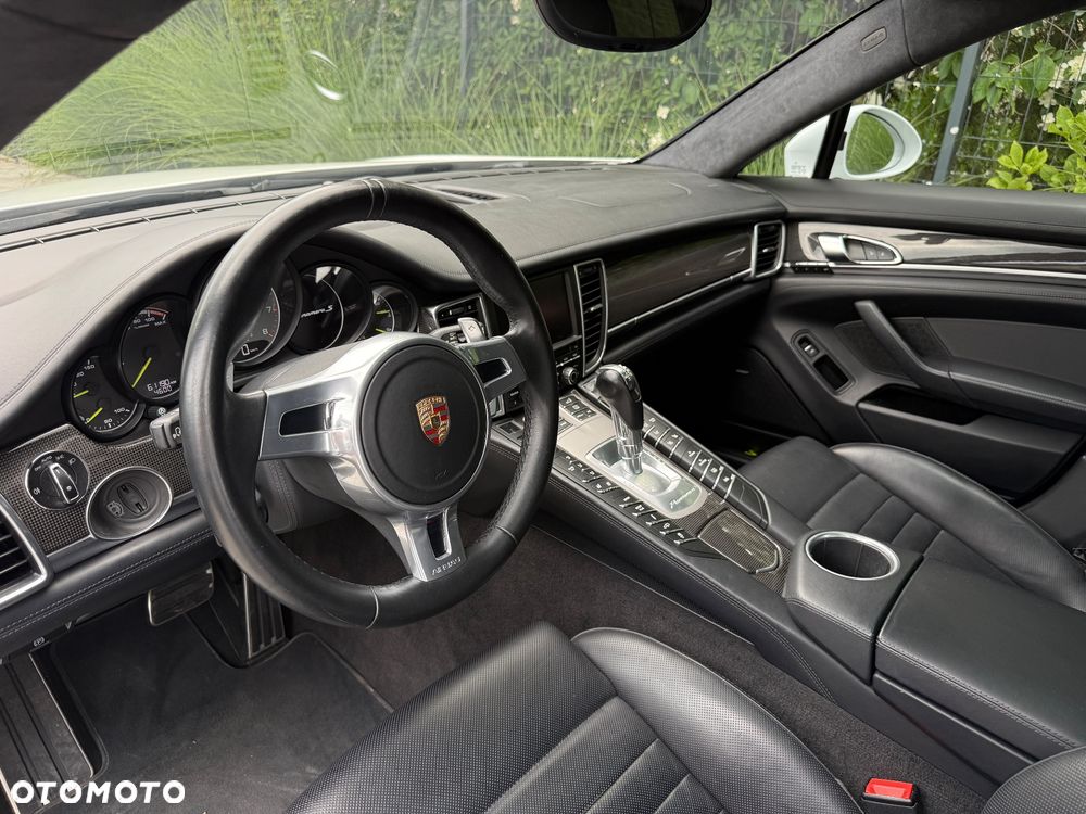 Porsche Panamera - 10
