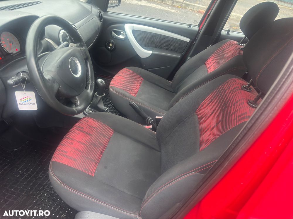 Dacia Logan 1.4 MPI GPL Laureate - 6