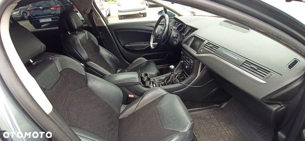 Citroën C5 HDi 135 FAP Exclusive - 6