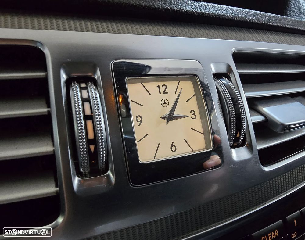 Mercedes-Benz E 300 Bluetec Hybrid Avantgarde - 34