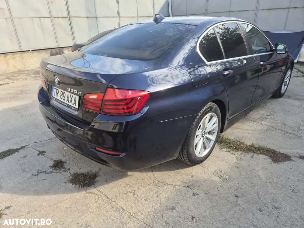 BMW Seria 5 530d xDrive AT - 11