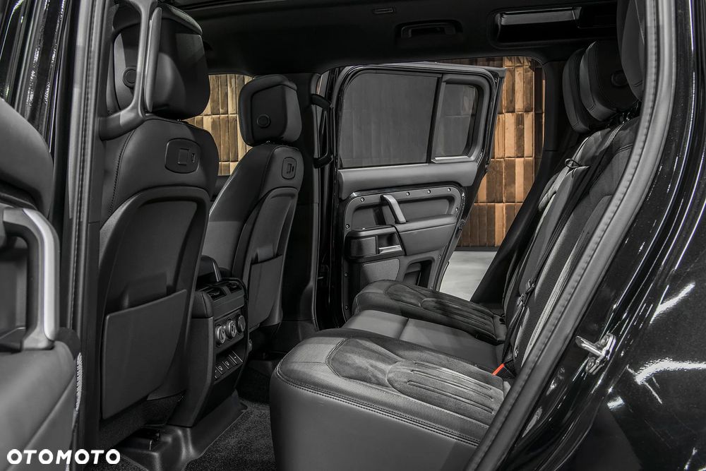 Land Rover Defender 5.0 P525 V8 - 10