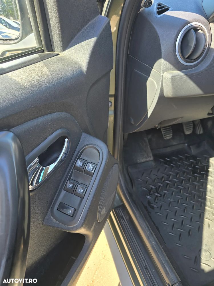 Dacia Duster dCi 110 FAP 4x2 Prestige - 19