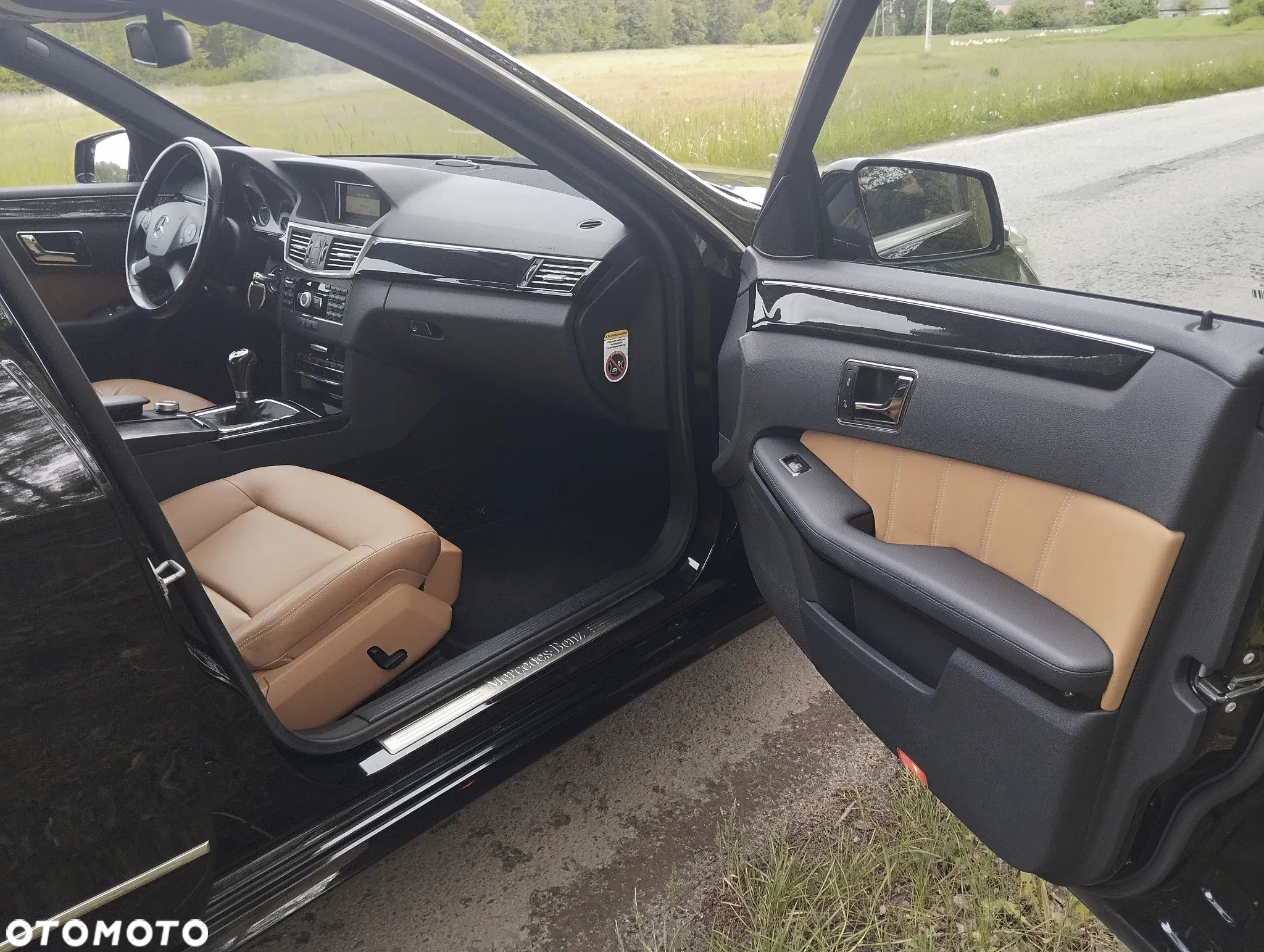 Mercedes-Benz Klasa E 200 BlueEFFICIENCY Avantgarde - 23