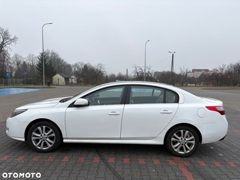 Renault Latitude - 3