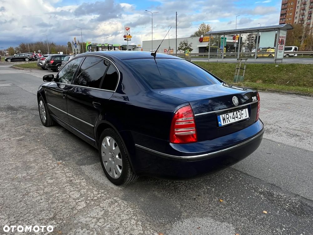 Skoda Superb 2.8 V6 Elegance - 9