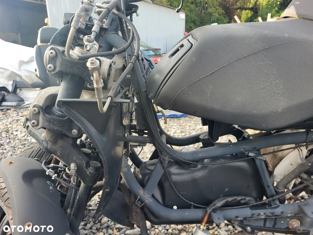 EU Piaggio MP3 125 250 500 06- Owiewka Szyba Koło Osłona Lagi Tłumik Kanapa Części - 4