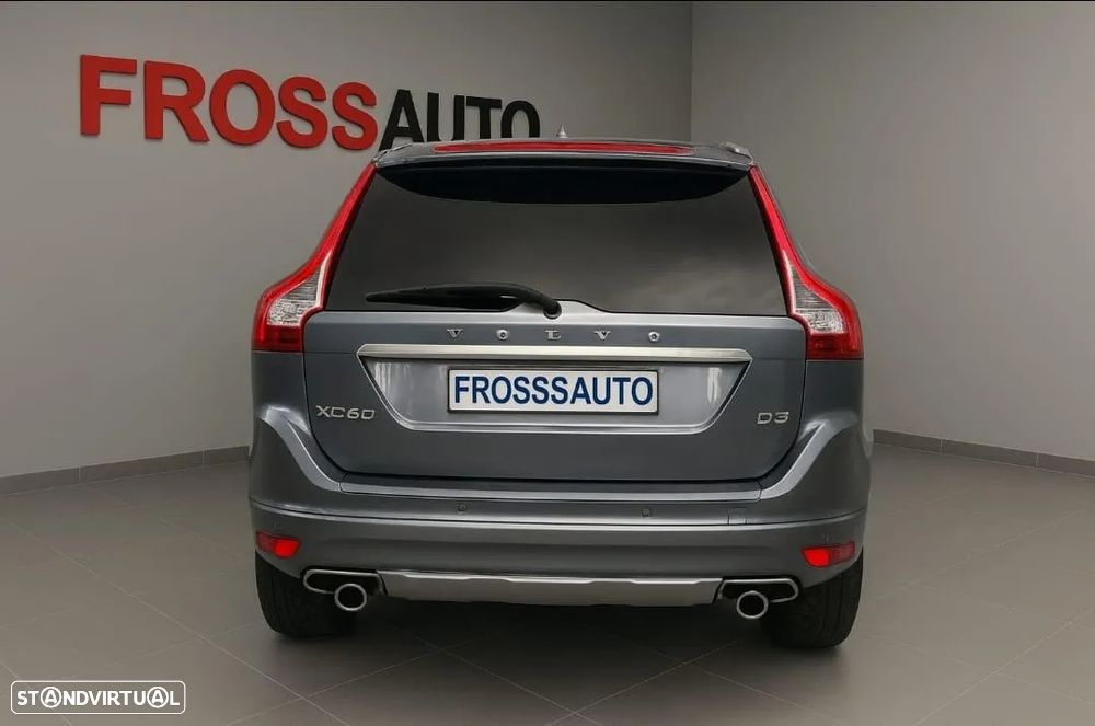 Volvo XC 60 2.0 D3 R-Design - 4