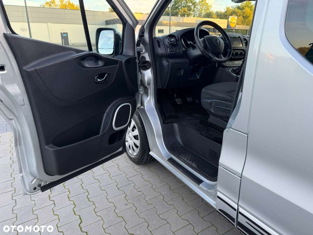Opel Vivaro - 27