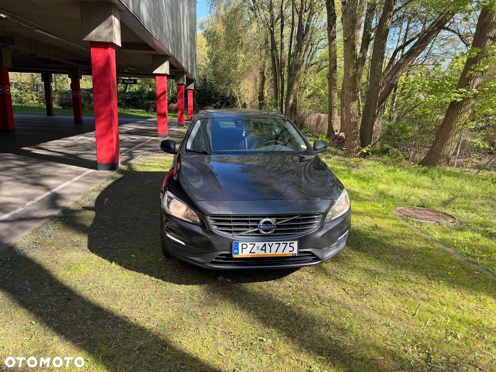 Volvo V60 D3 Drive-E Dynamic Edition (Momentum) - 3
