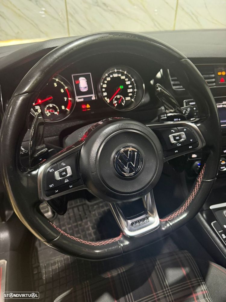 VW Golf 2.0 TSi GTi DSG Performance - 22