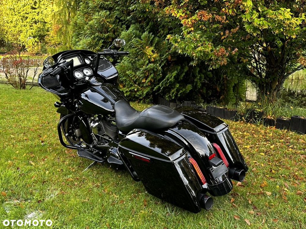 Harley-Davidson Touring Road Glide - 12