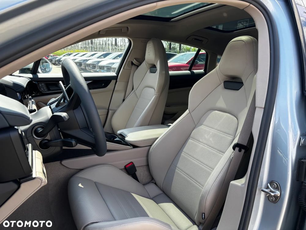 Porsche Panamera 4 - 20