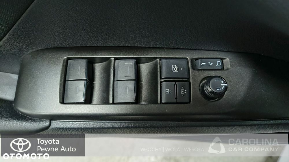 Toyota Camry 2.5 Hybrid Comfort CVT - 12