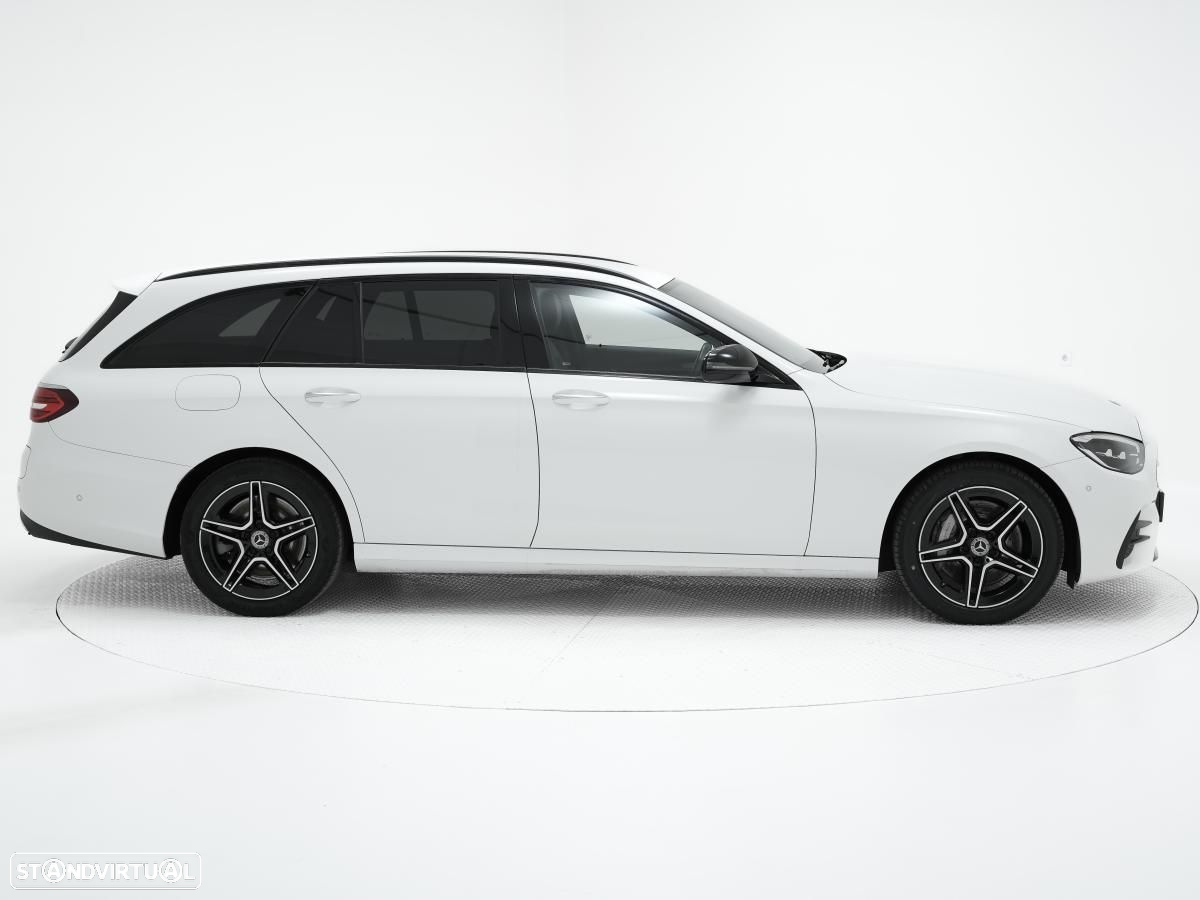 Mercedes-Benz E 300 de T 9G-TRONIC Night Edition - 2