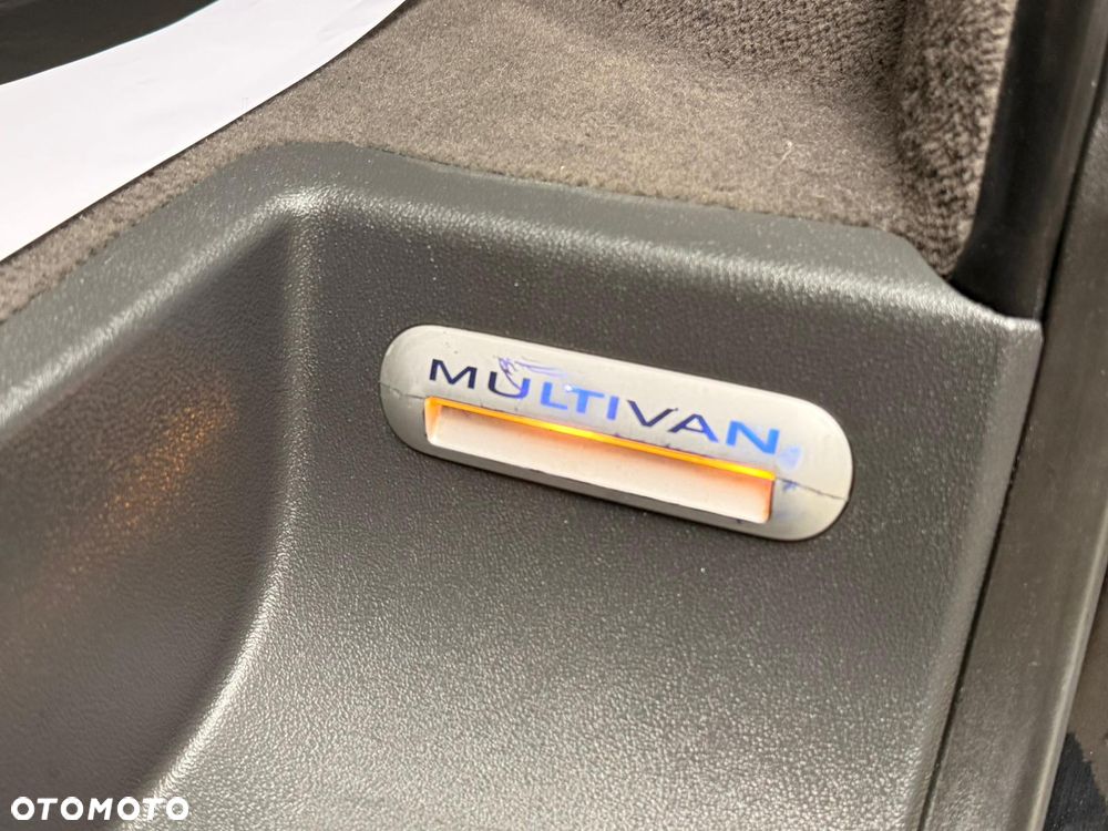 Volkswagen Multivan - 18