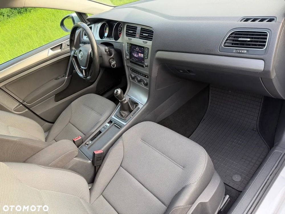Volkswagen Golf 1.6 TDI BlueMotion Technology Comfortline - 6