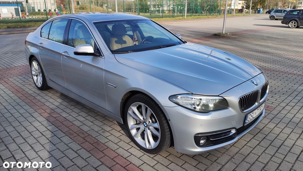 BMW Seria 5 535i xDrive Luxury Line - 7