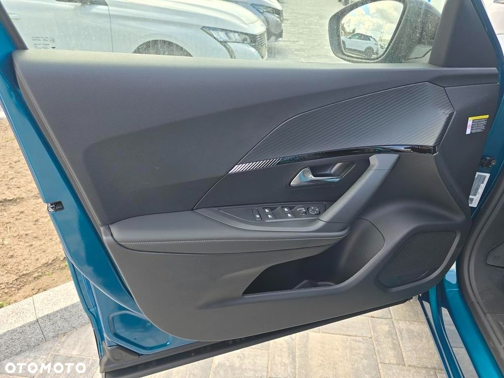 Peugeot 2008 PureTech mHEV Allure e-DCS6 - 12