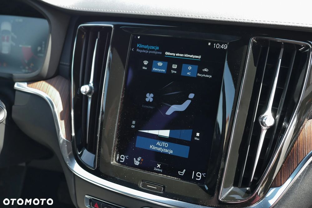 Volvo V60 T6 AWD Recharge Geartronic Inscription - 12