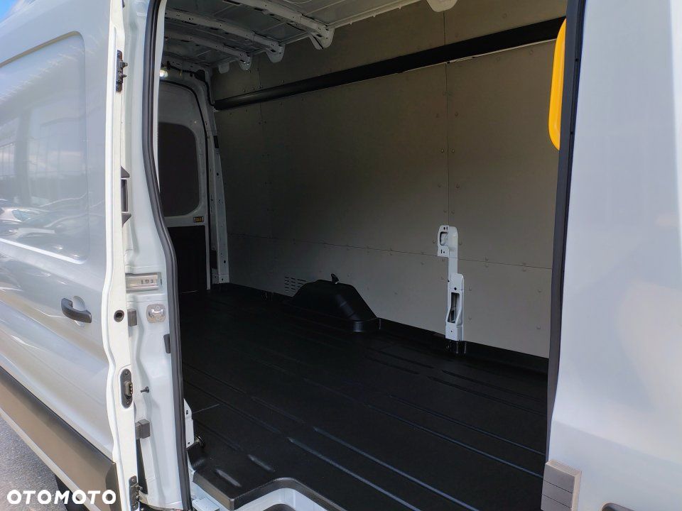 Ford Nowy Transit - 10